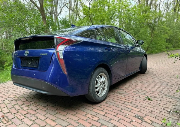Toyota Prius cena 78000 przebieg: 106184, rok produkcji 2018 z Warszawa małe 277